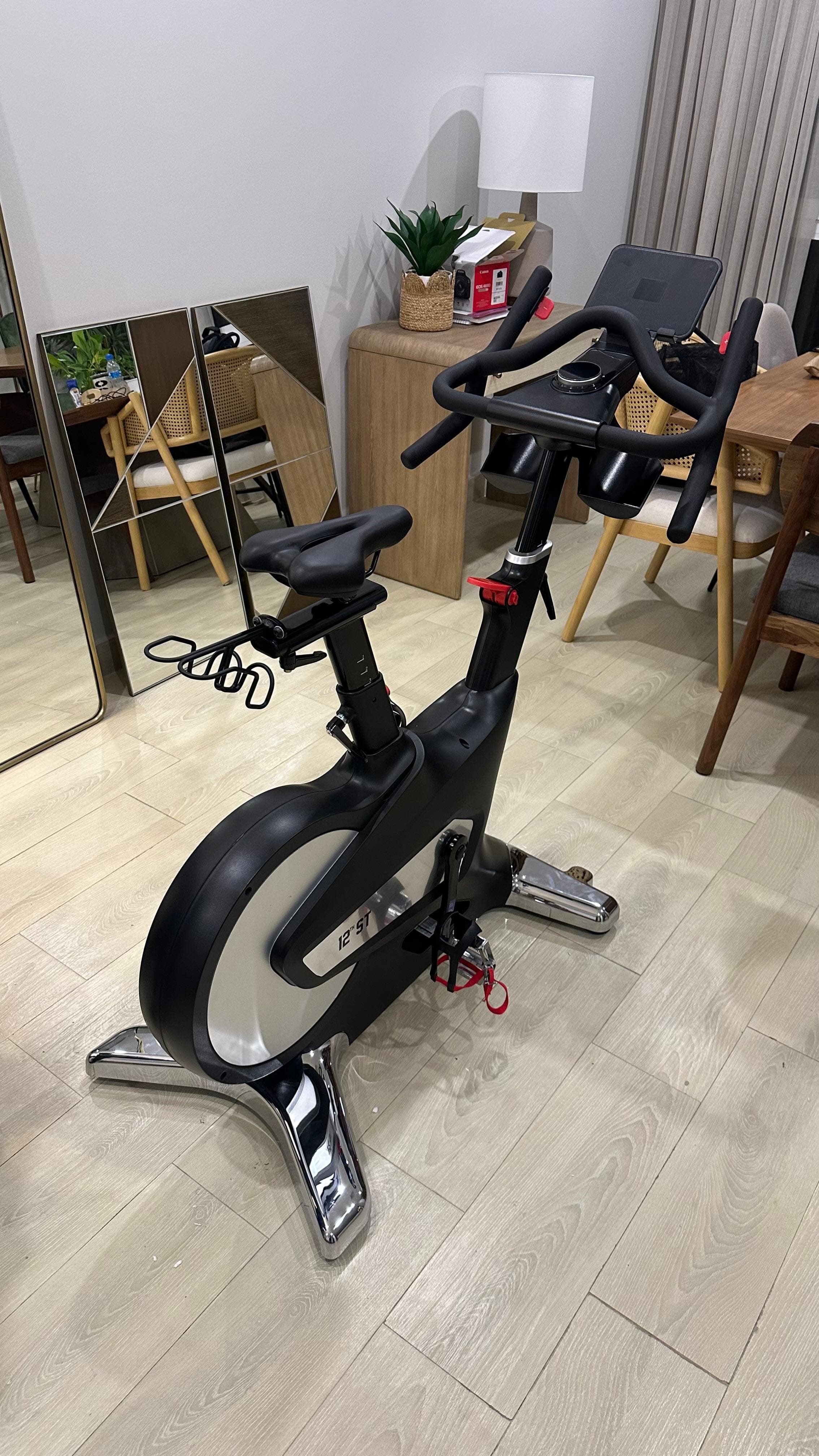 Commercial Spinning Bike