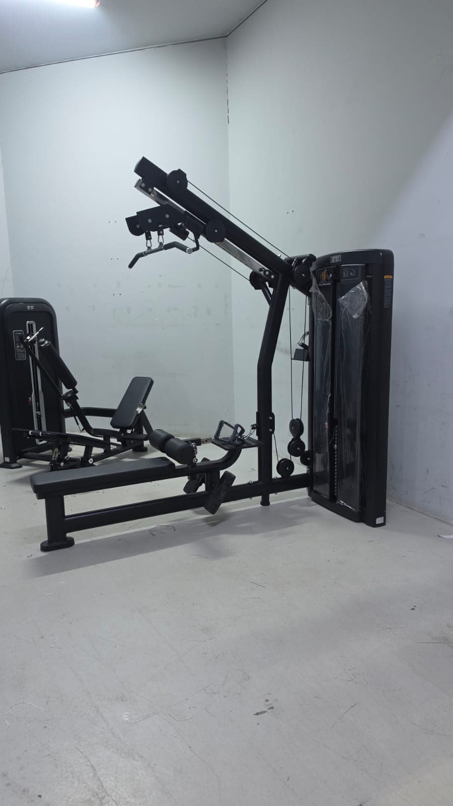 Lat Pull Down Low Row Combo